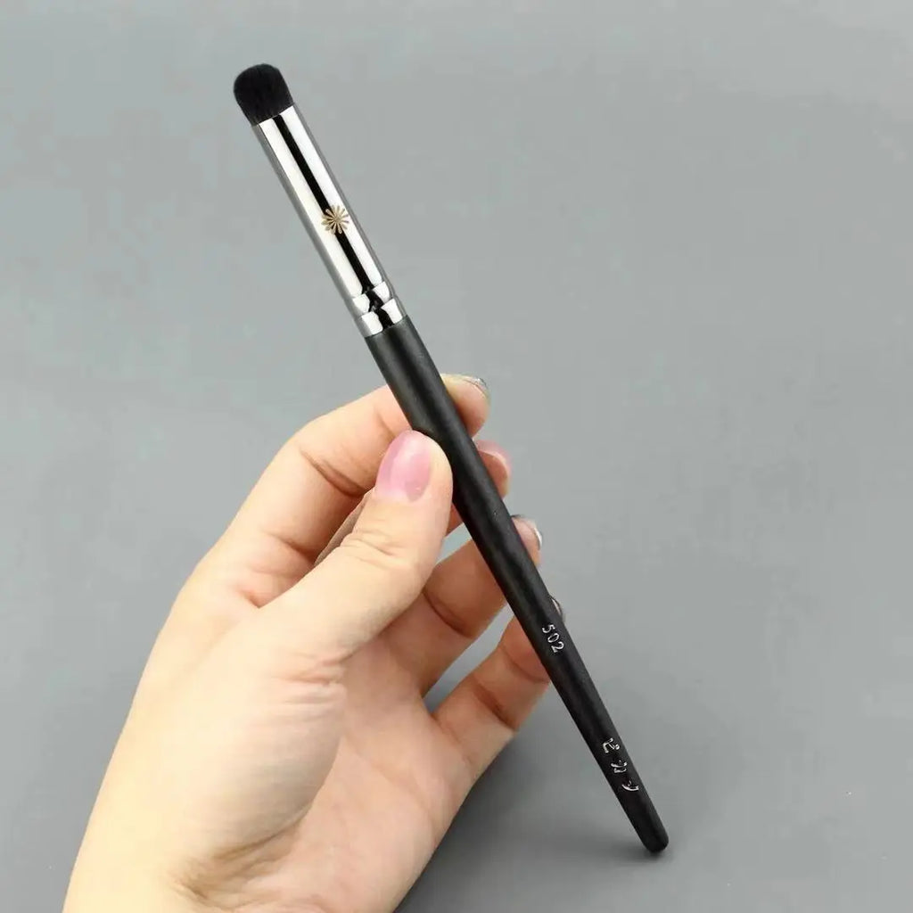 Round Domed Eyeshadow Blending Makeup Brush