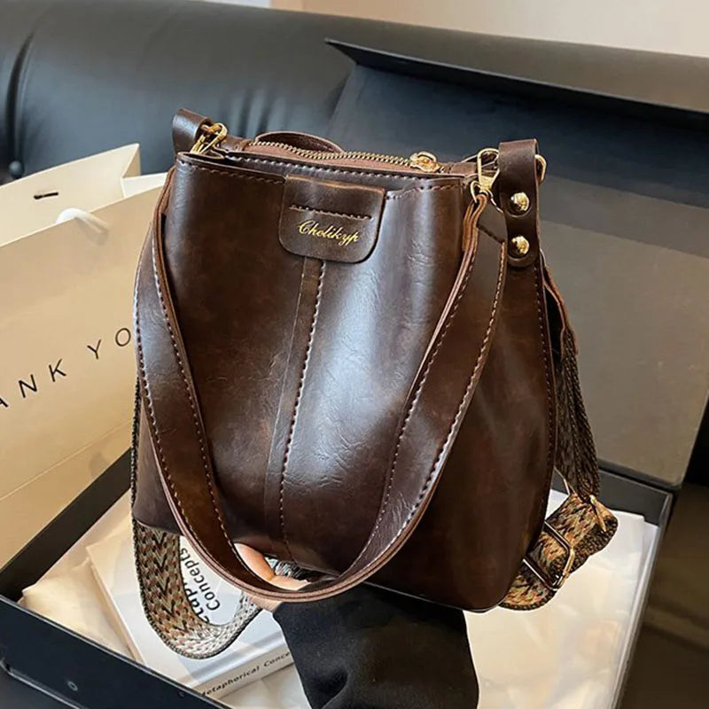 Exquisite Women's Bucket Bag