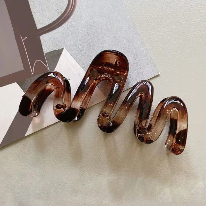 High Gloss Plastic Hair Clip – Snap Closure, Strong Hold