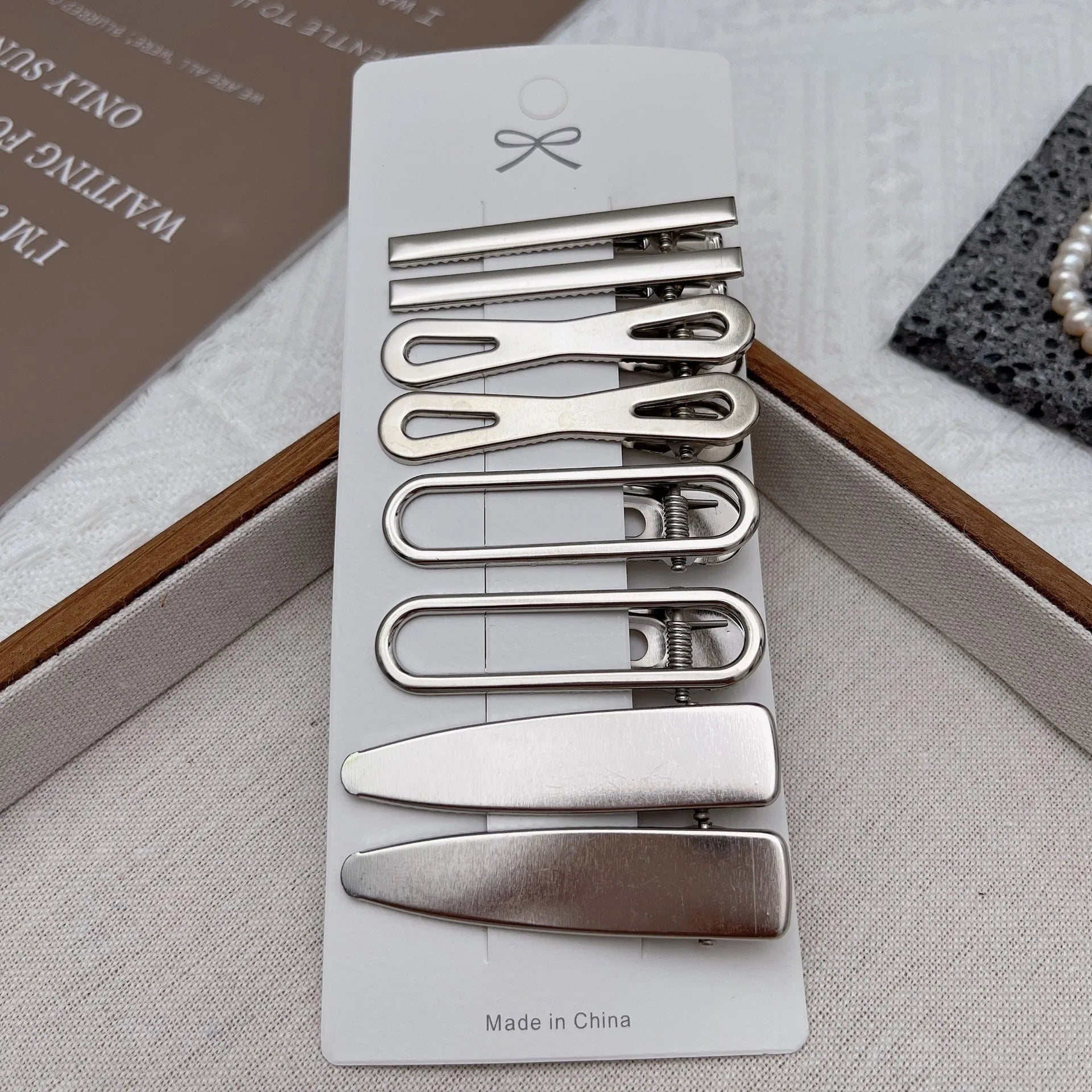 Hair Clips Set – Assorted Styles & Colours for Women & Girls