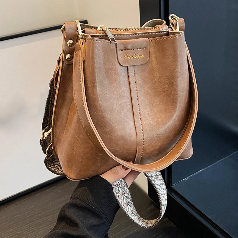 Exquisite Women's Bucket Bag