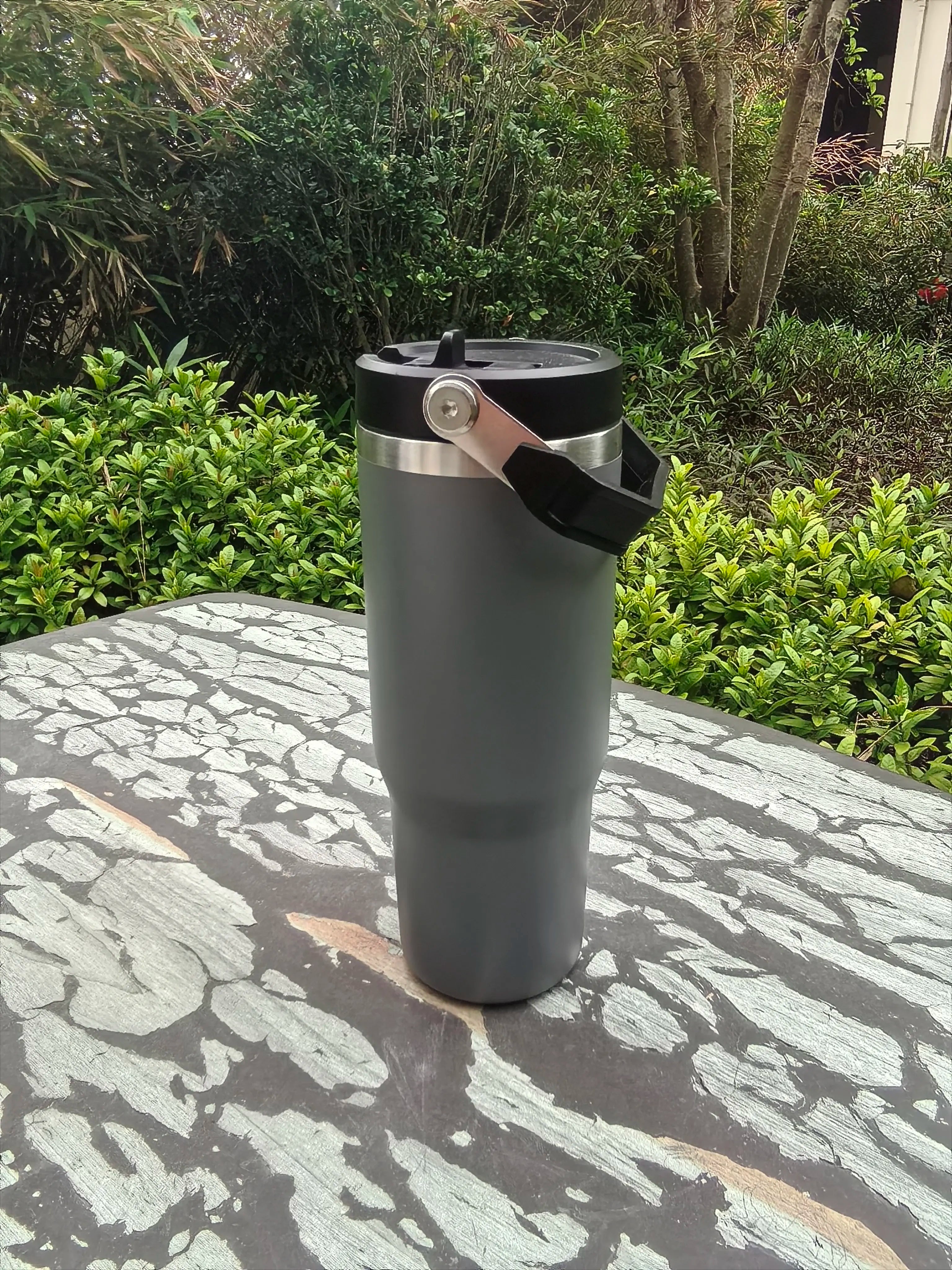 30oz Vacuum Insulated Stainless Steel Tumbler
