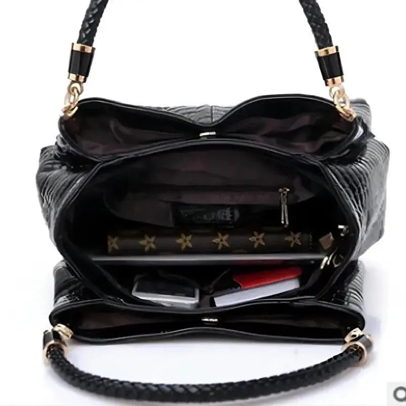 Women's Crocodile Print Shoulder Bag